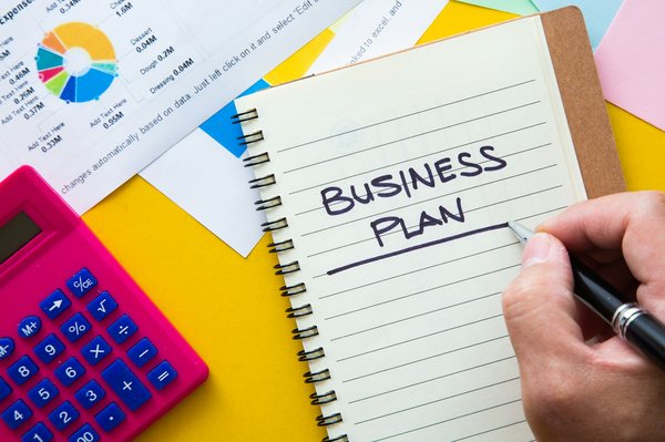 Comment élaborer un business plan incontournable en 7 étapes